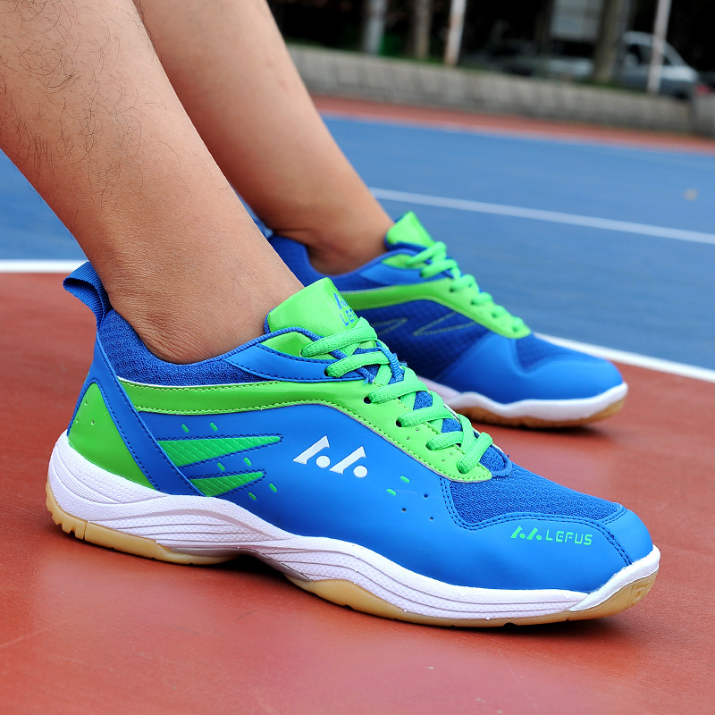 Nuove scarpe da badminton Comp - Badminton Scoreboard recensione e prezzo
